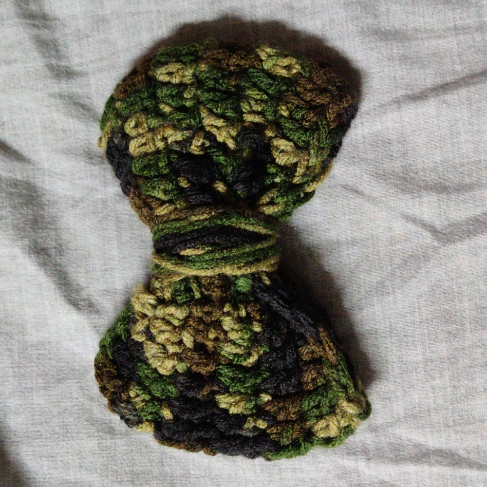 ❤️Handmade Camo Bow Clip